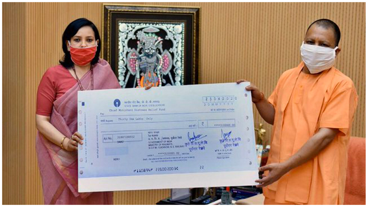 N.E Railways Lucknow Division Staff Contribute Rs.31 Lacs for UP CM Distress Fund